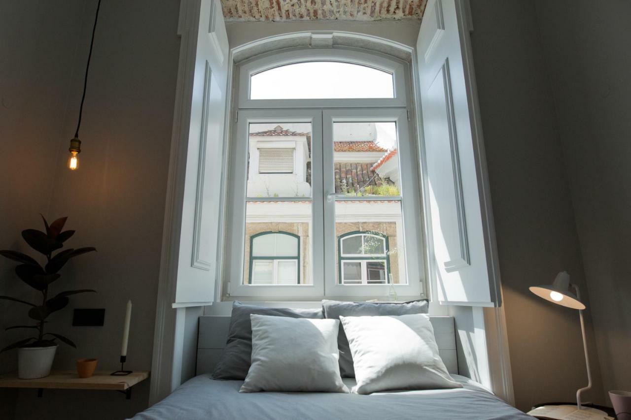 Update Urban Chic Flat In 19Th Century Building 2 Bedrooms & 2 Bathrooms & Ac Central Alfama District Lisboa Ngoại thất bức ảnh